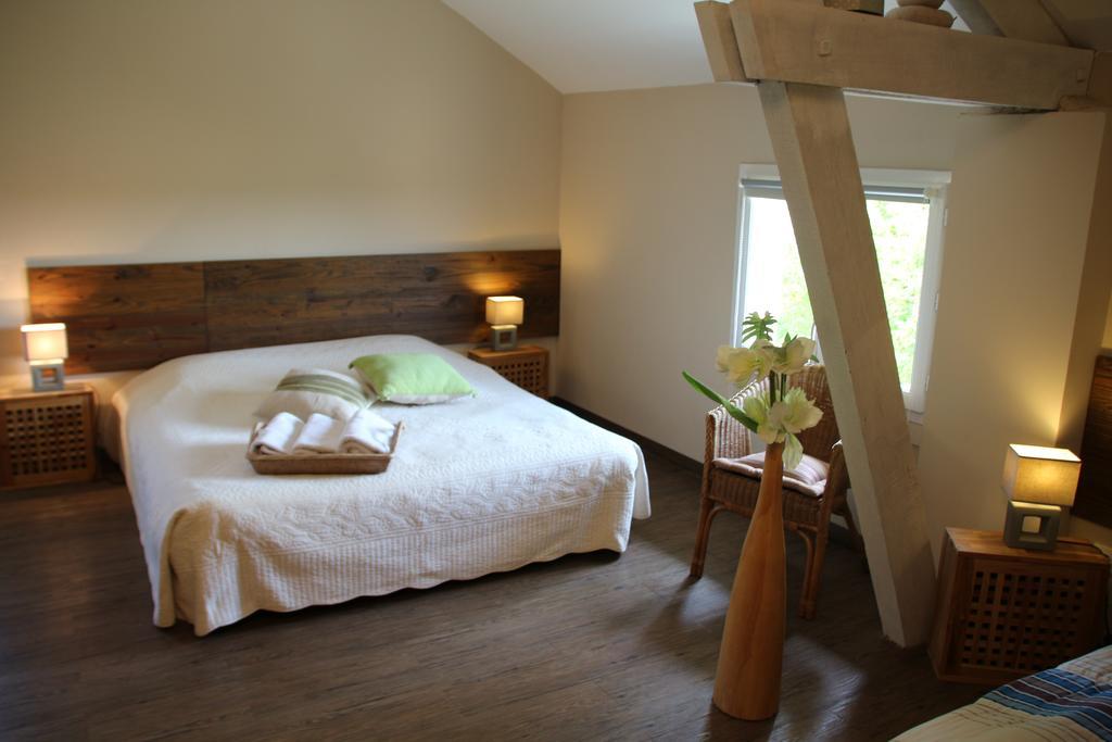 Chambres D'Hotes Domaine De Compostelle Casteide-Candau Eksteriør billede