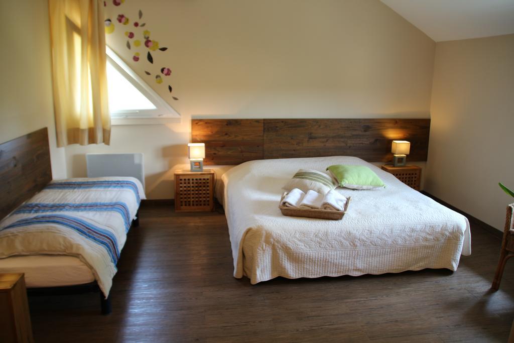 Chambres D'Hotes Domaine De Compostelle Casteide-Candau Eksteriør billede