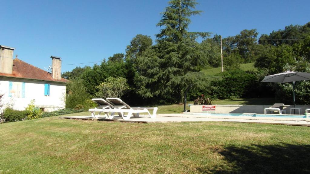 Chambres D'Hotes Domaine De Compostelle Casteide-Candau Eksteriør billede