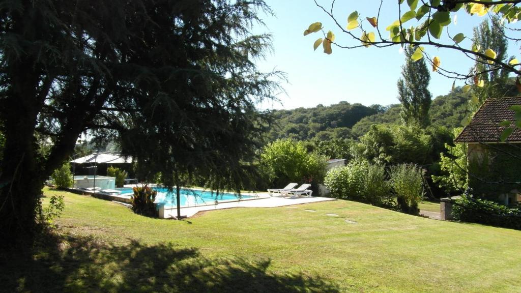 Chambres D'Hotes Domaine De Compostelle Casteide-Candau Eksteriør billede