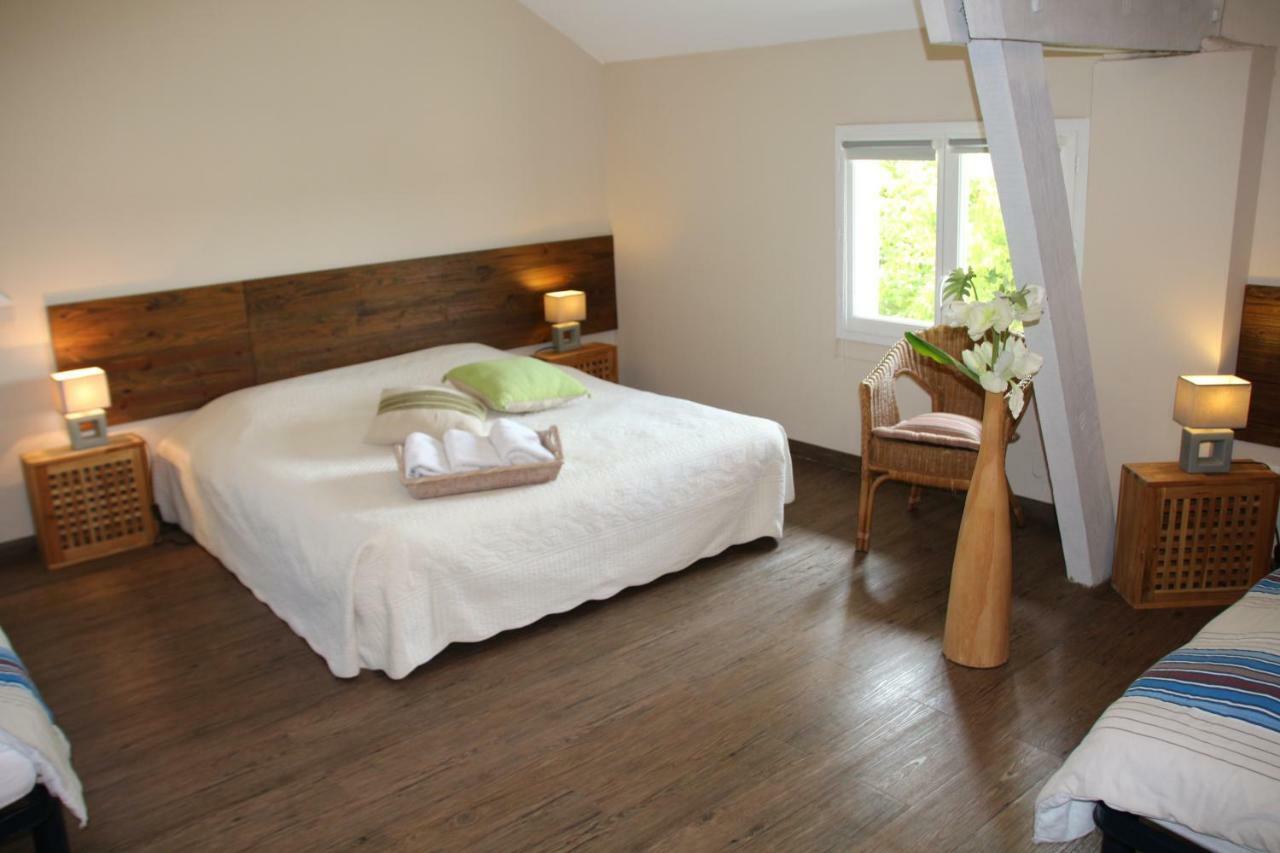 Chambres D'Hotes Domaine De Compostelle Casteide-Candau Eksteriør billede